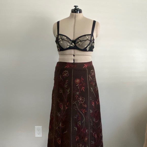 Boho type embroidered faux suede maxi skirt - Picture 8 of 10